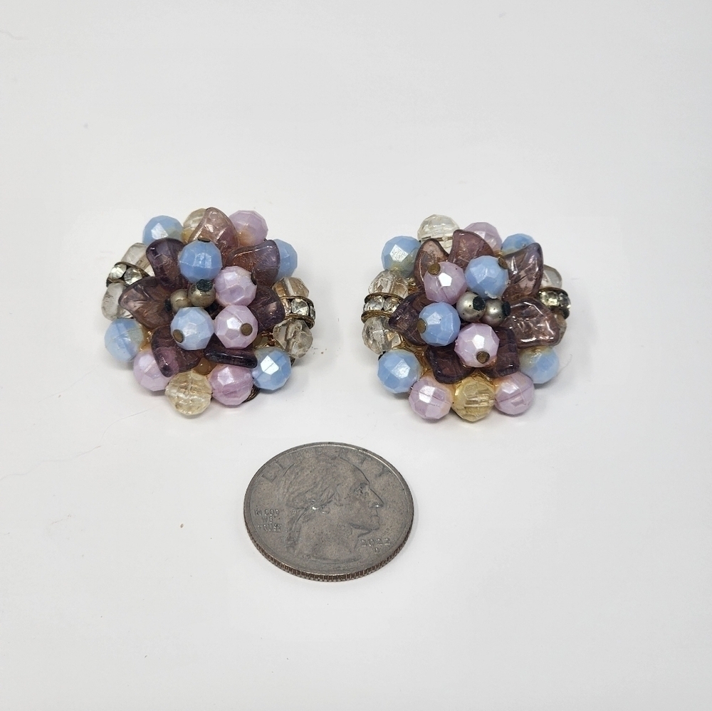 VINTAGE LAVENDER AND BLUE BEAD CLIP-ON EARRINGS - Picture 3 of 4
